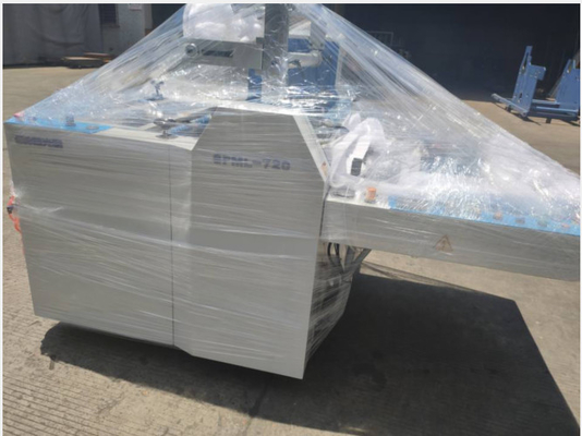 China Hohe Präzisions-halb automatische Laminierungs-Maschine mit Schneidvorrichtungen fournisseur
